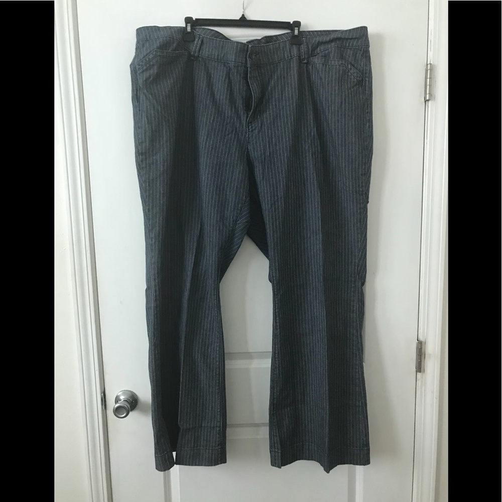 Plus size pinstripe stretch denim jeans